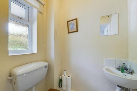 Cloakroom/WC