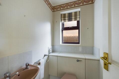 Cloakroom/WC