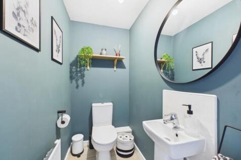 Cloakroom/WC