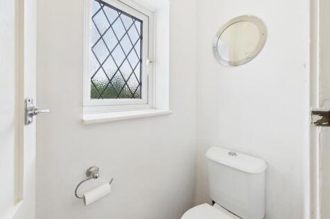 Cloakroom/WC