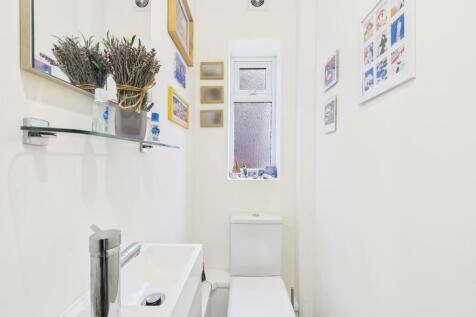 Cloakroom/WC