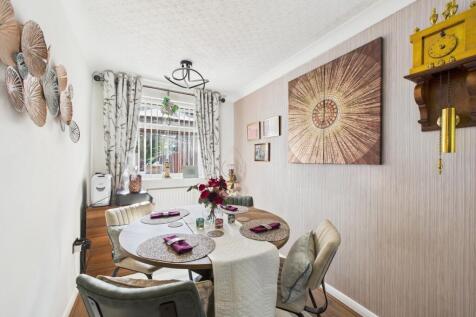 Dining Room/Bedroom