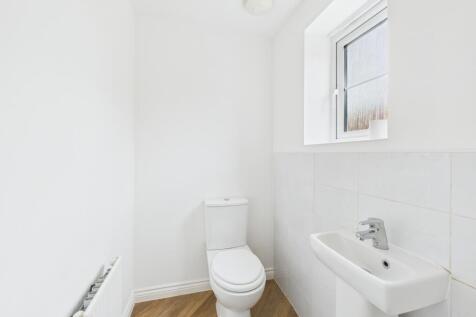 Cloakroom/WC