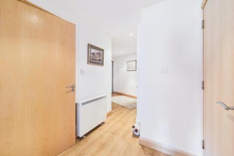 CAM01605G0-PR1050-STILL006