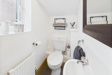 Cloakroom/WC