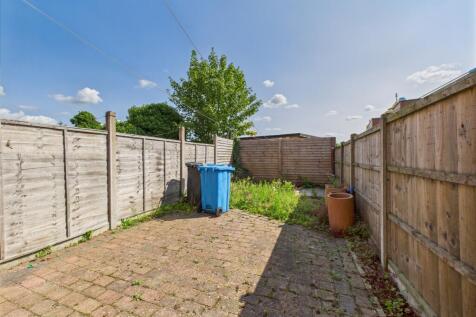 CAM04825G0-PR0162-STILL007
