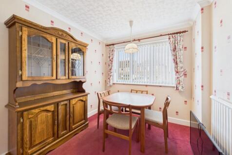 Dining Room/Bedroom