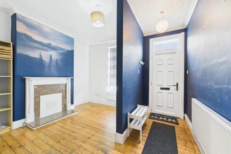 Lounge &amp; Hallway