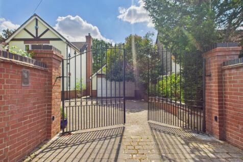 Gated Driveway