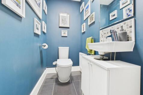Cloakroom/WC