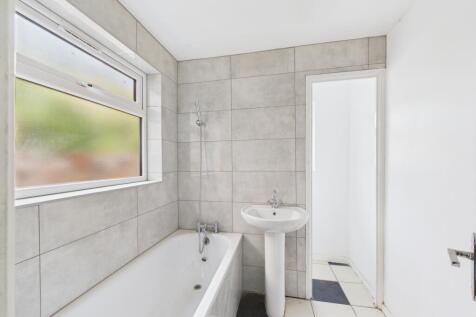 Ground Floor Bathroom