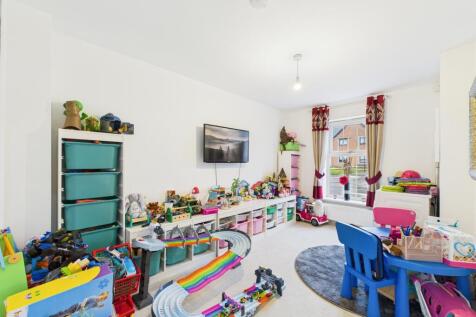 Play Room/Reception Room