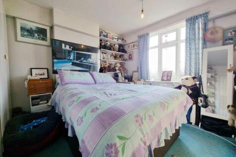 Bedroom 1:
