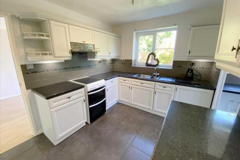 Kitchen: