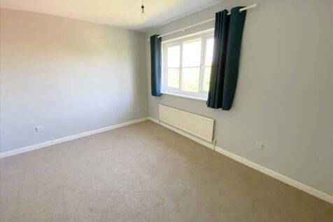 Bedroom 2: