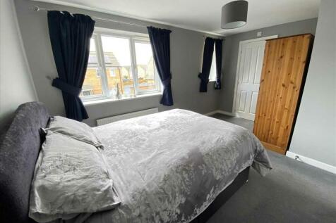 Bedroom 1: