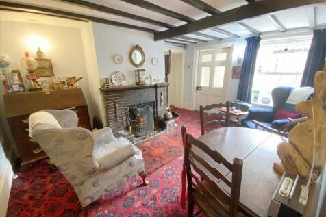 Living Room: