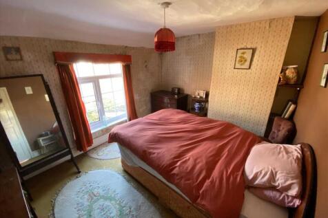 Bedroom 2: