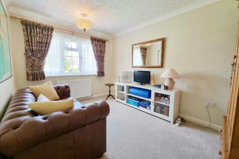 Bedroom 3: