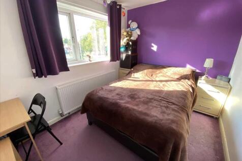 Bedroom 3: