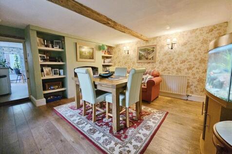 Dining Room: