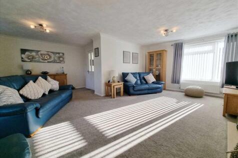 Living Room:
