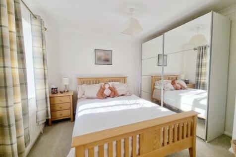 Bedroom 2: