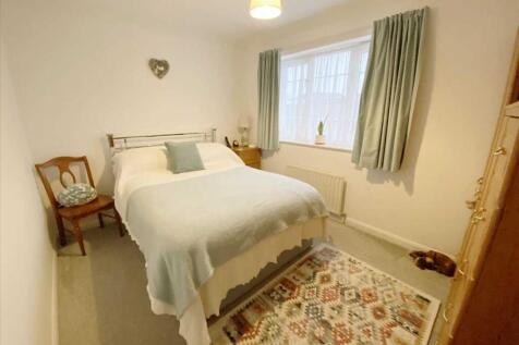 Bedroom 1: