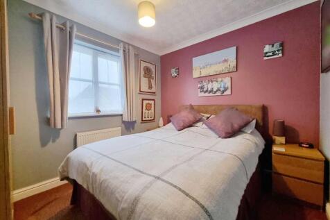 Bedroom 2: