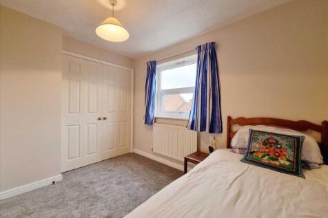 Bedroom 3: