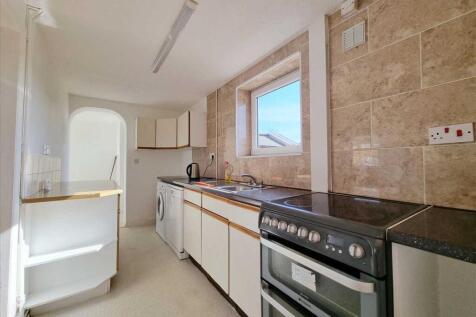 Kitchen: