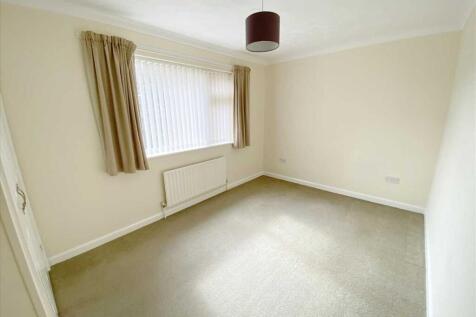 Bedroom 2: