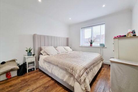 Bedroom 1: