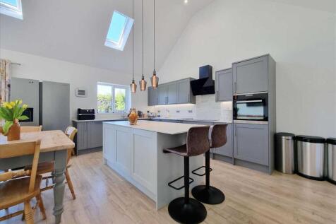 Living Kitchen: