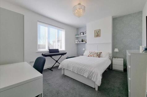 Bedroom 4:
