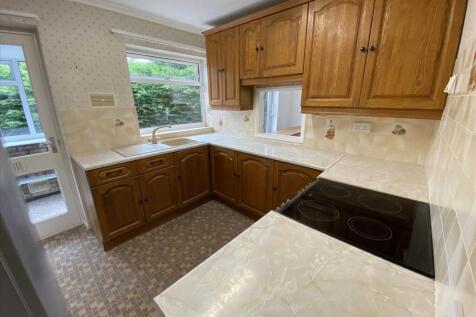 Kitchen: