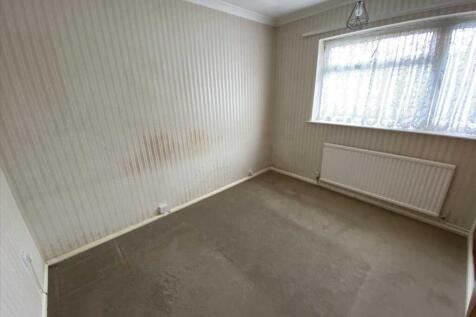 Bedroom 2: