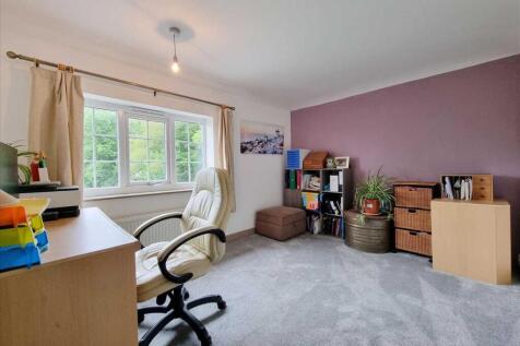 Bedroom 2: