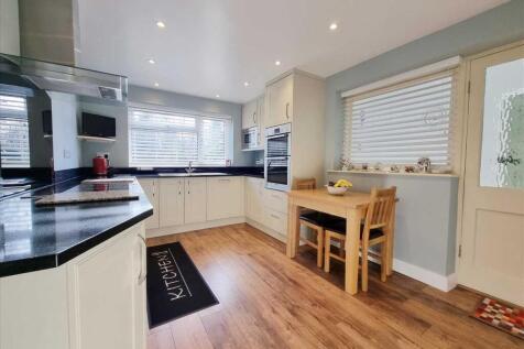 Breakfast Kitchen: