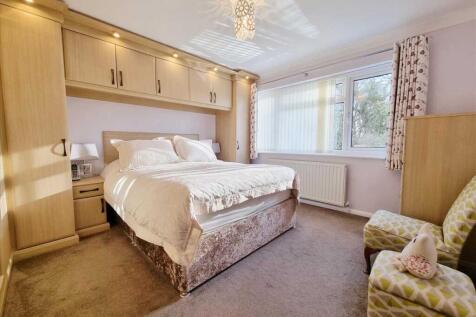 Bedroom 1: