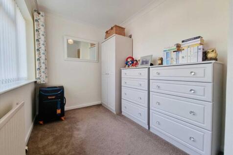 Bedroom 4: