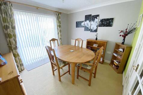 Dining Room: