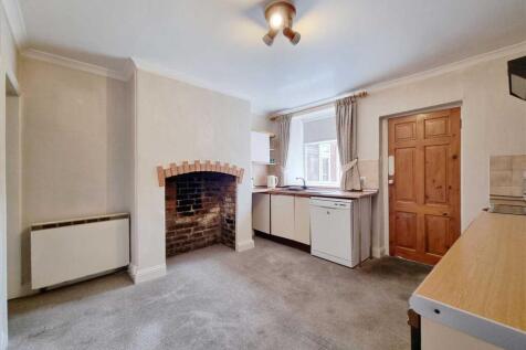 Kitchen: