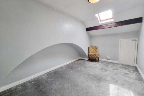 Bedroom 3: