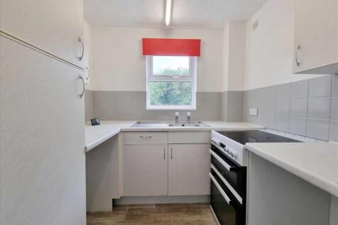 Kitchen: