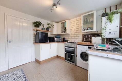 Kitchen: