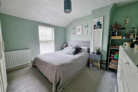 Bedroom 1:
