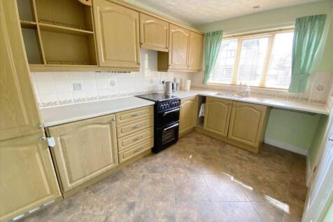 Dining Kitchen: