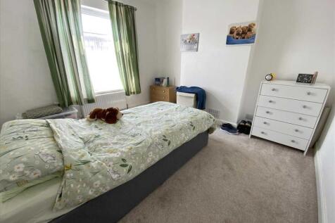 Bedroom 2: