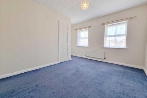 Bedroom 1: